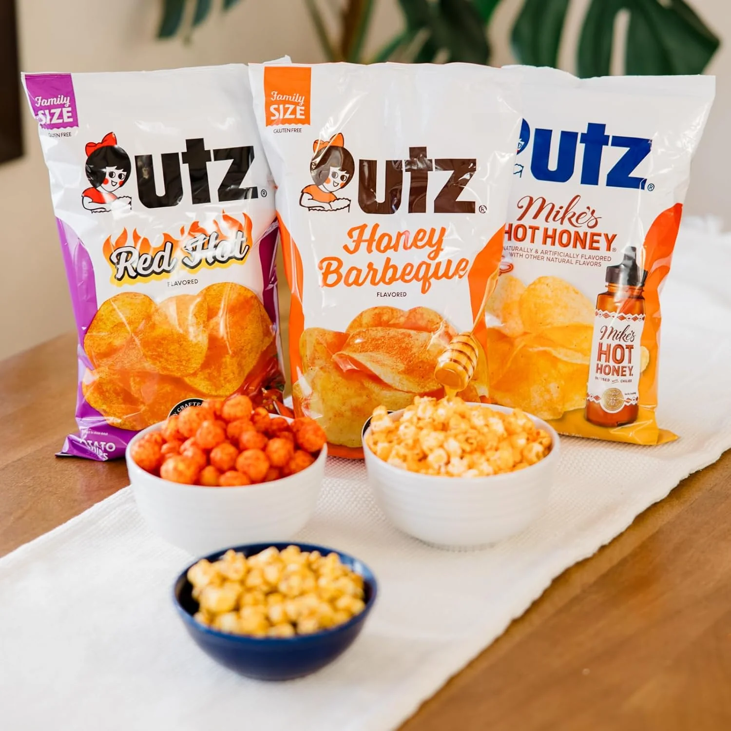 Utz Honey Barbeque Potato Chips - Image 5